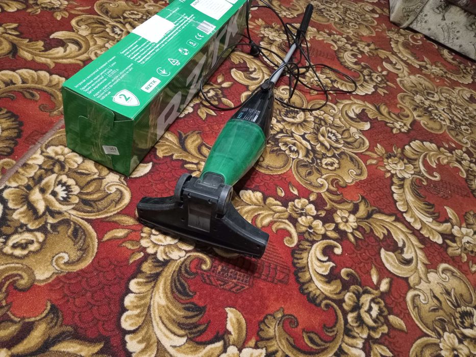 Пилосос без мішка RZTK VC 800 з Розетка б.в.