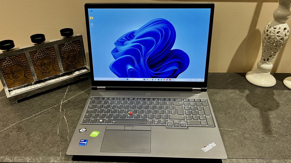 Lenovo ThinkPad P16 I7-12800HX/RTX A2000/64Gb DDR5/SSD 2Tb
