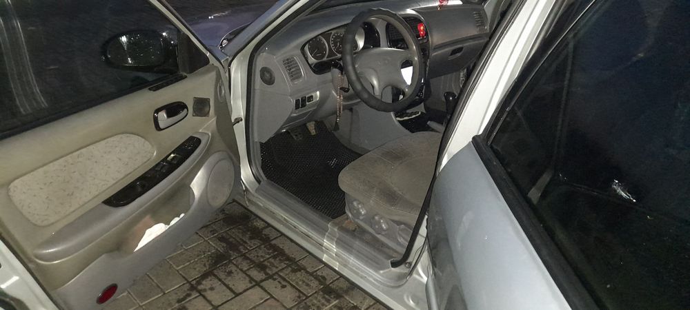 Хюндай соната 2001г.