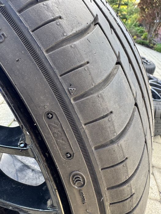 Sprzedam felgi z oponami do audi s3