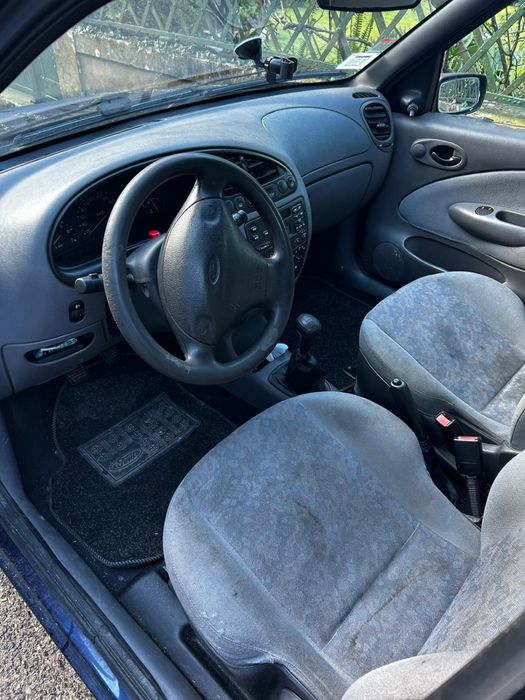 FORD FIESTA 1.0 ano 99 carro 100%