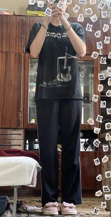 Штани з лампасами