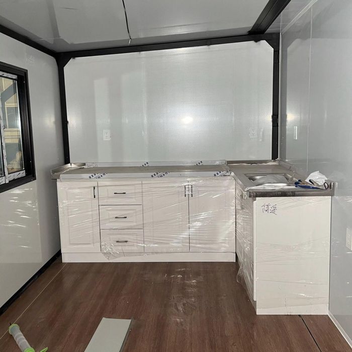 Casa pré- fabricada com terreno rustico