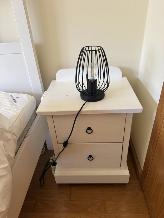 Candeeiro de mesa preto