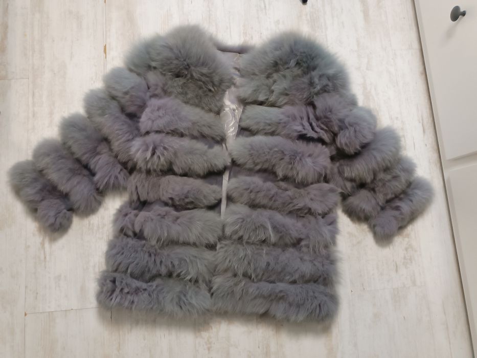 Szare futro z lisa