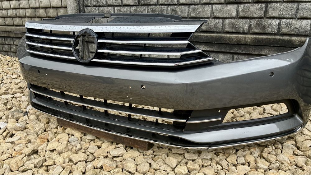Zderzak przedni HIGHLINE 4xPDC LR7H VW Passat B8 3G 14- przedlift 3G0