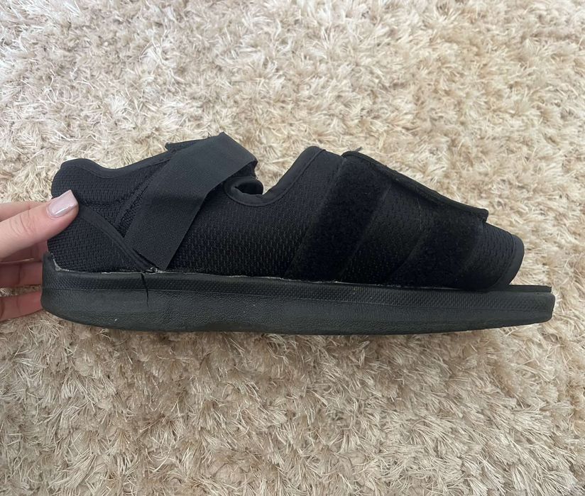 Ортопедичне взуття  під гіпс