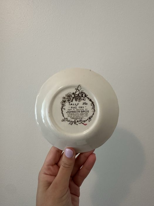 Prato de colecção Johnson Brothers Tally