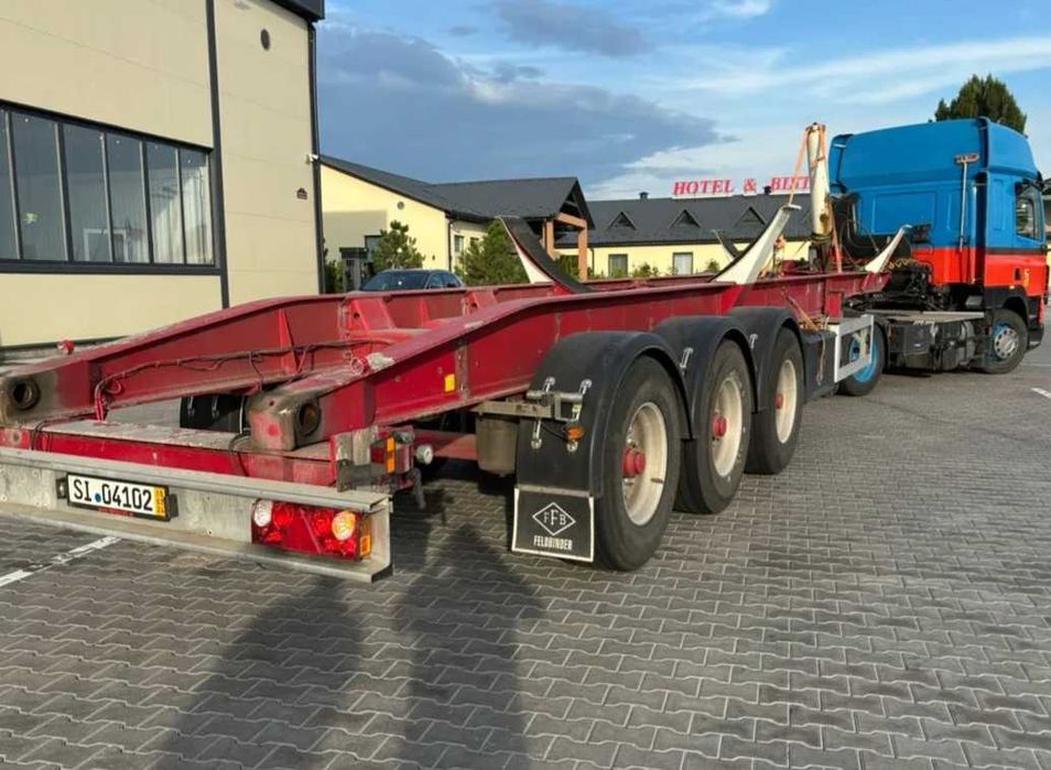 Продам напівпричіп самоскид, зерновоз Feldbinder 2002