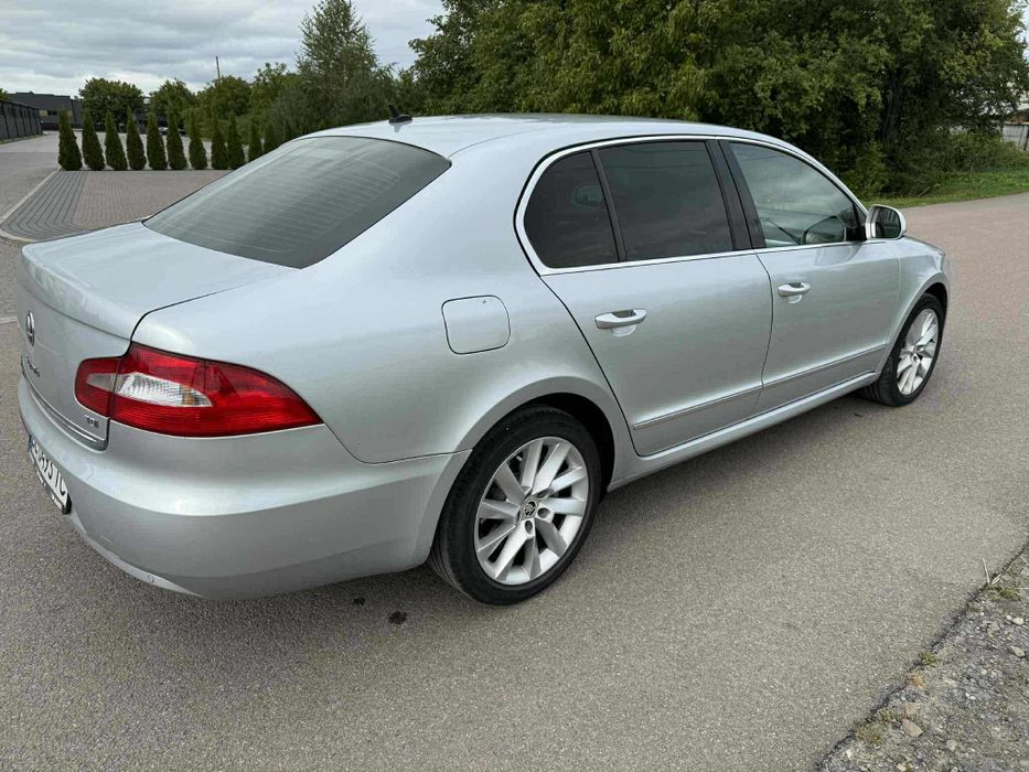 Продається автомобіль Skoda superb