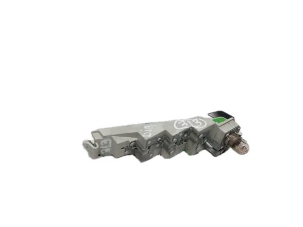 Suporte lâmpada direito VOLVO V50 (MW)