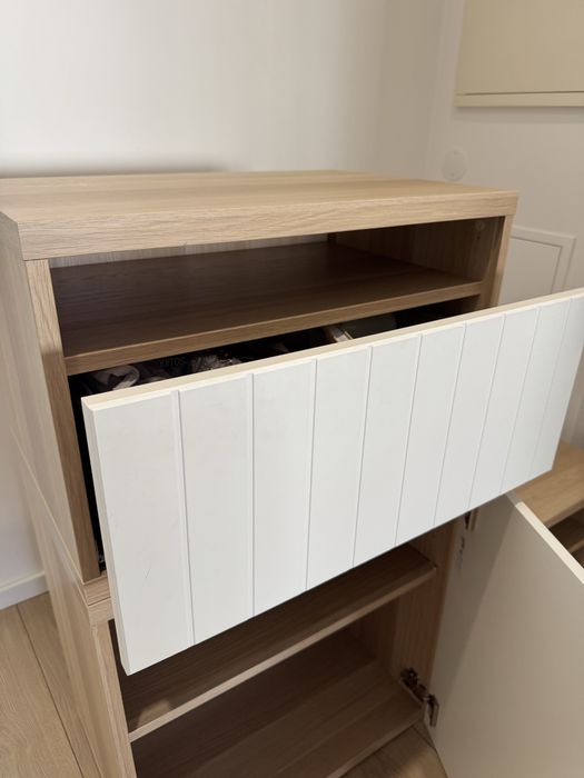Móvel IKEA BESTÅ / SUTTERVIKEN – branco e efeito carvalho