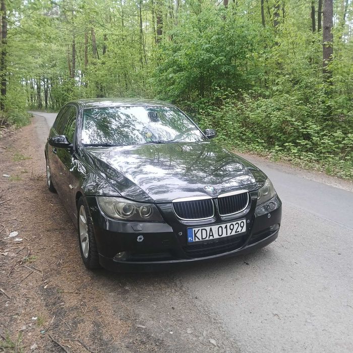 BMW E 90 320 DIESEL 2008 rok 177 KM