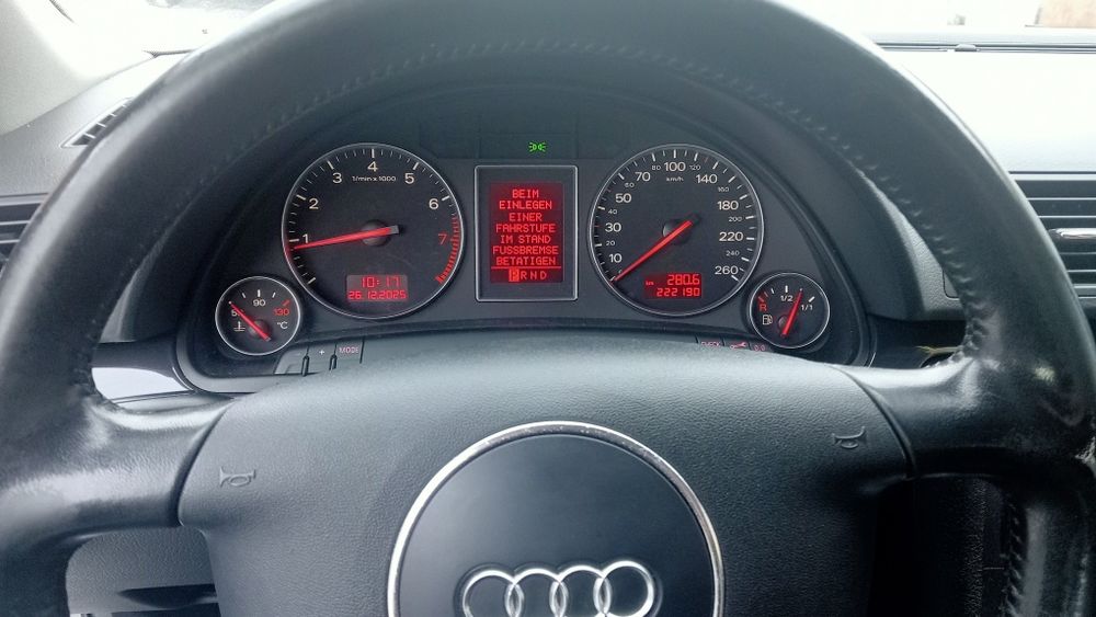 Продаю ауді а4б6