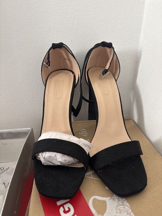 Sapato de salto alto