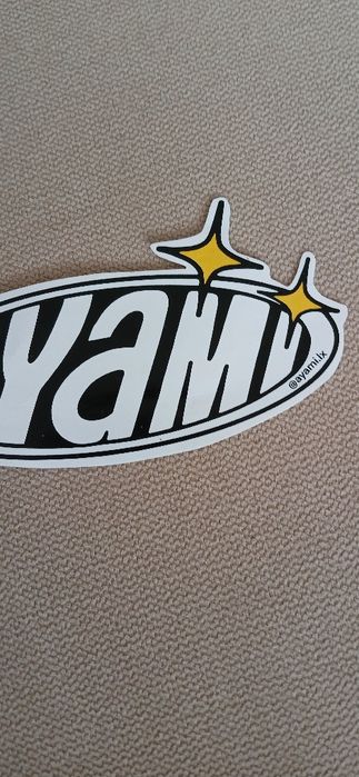 Autocolante Ayami, novo
