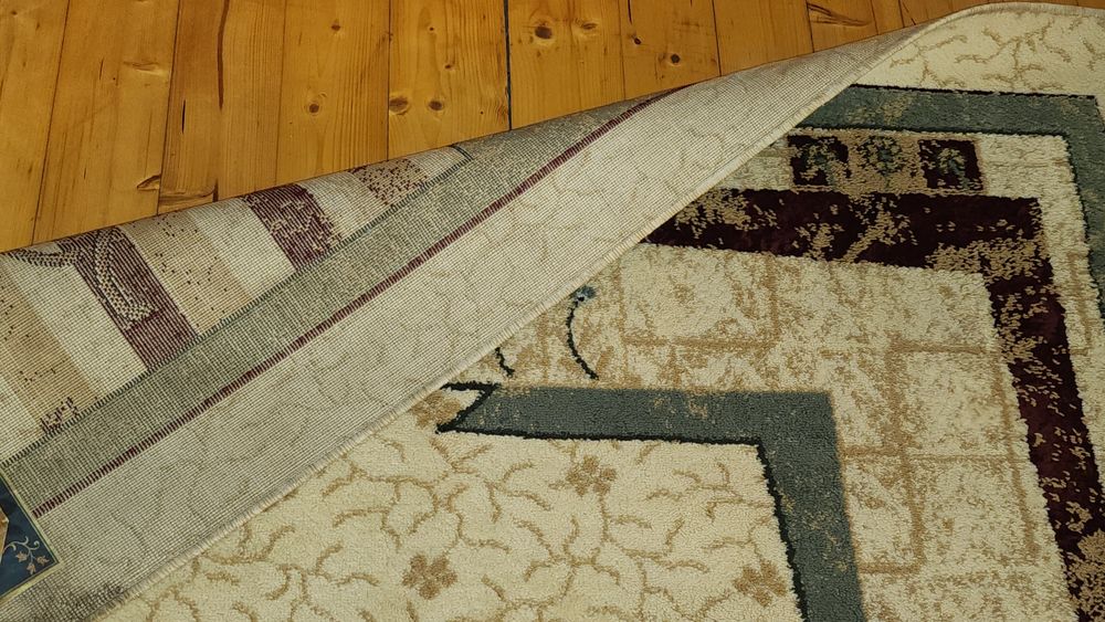 Piękny i zadbany DYWAN 160X220  beige+ burgundy