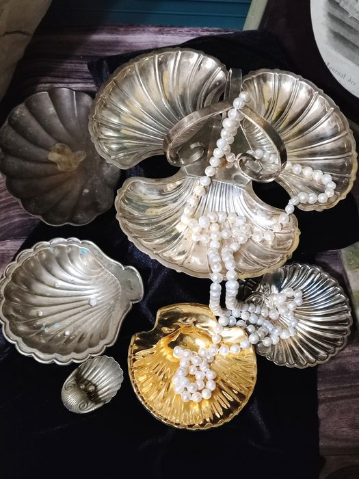 Вінтажні мушлі різні