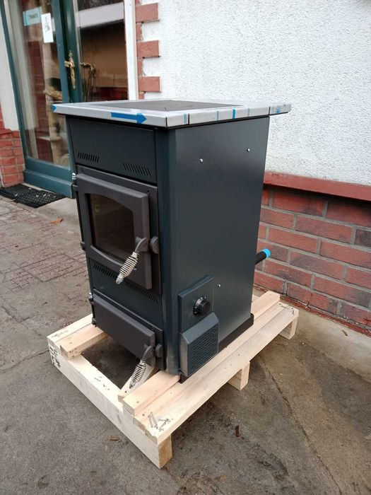 Piec kuchenny Termomont - Temy ES-10 z funkcją c.o. 10 KW.