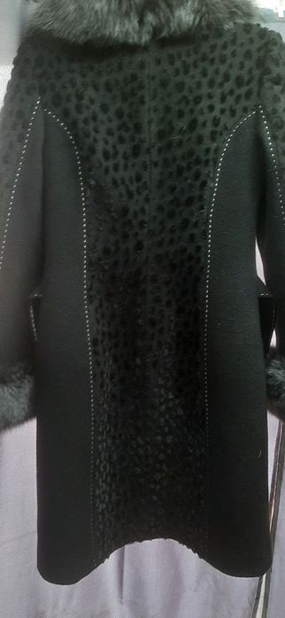 Польто женское...