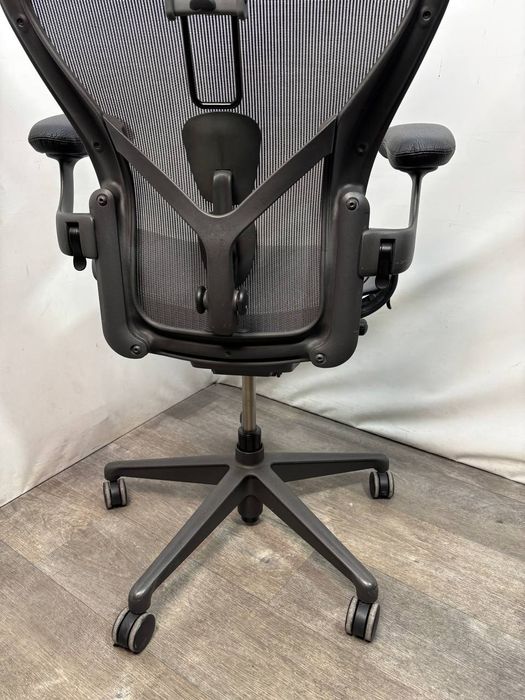 Ортопедичне крісло люкс сегмент Herman Miller Aeron аерон B , C міллер