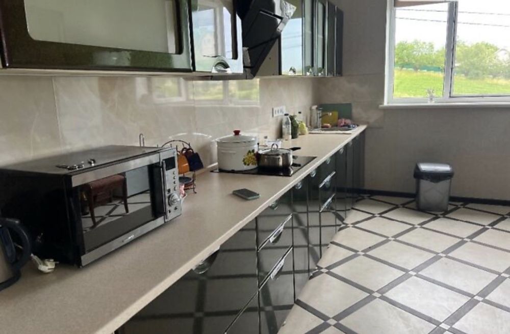 Продам Будинок село Великий Кучурів Чернівецька область.