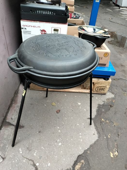 Казан чугунный 8л с триногами