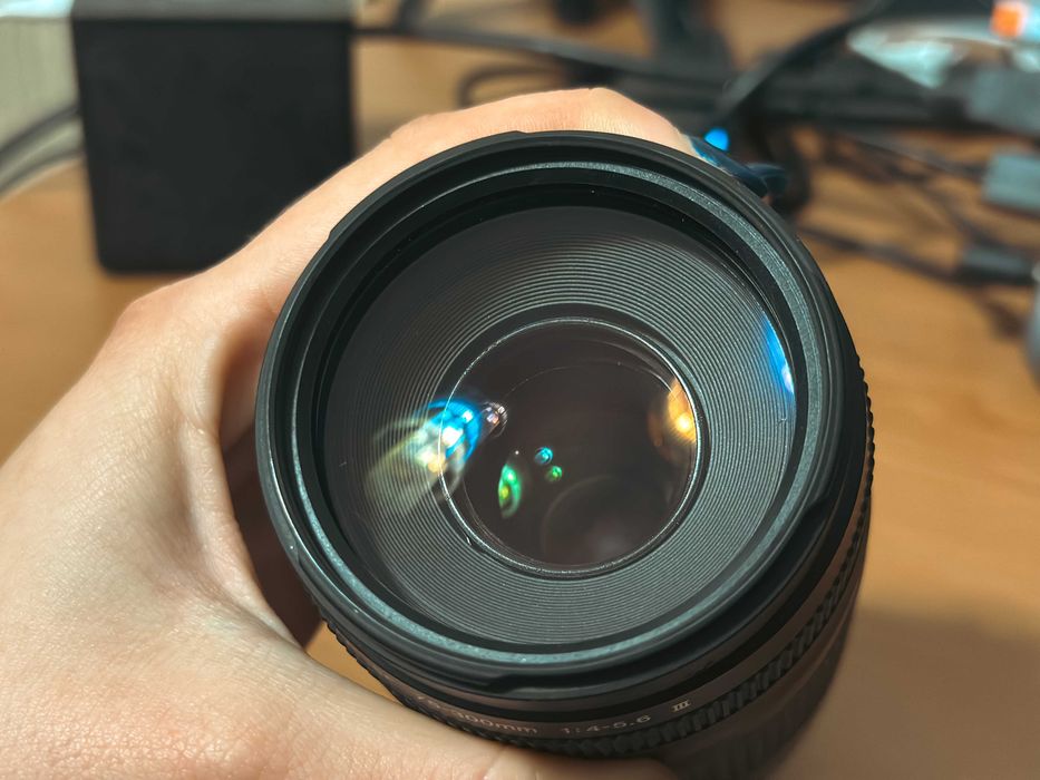 Canon 2000D + 2 Lentes (18-55mm e 75-300mm) + 128GB