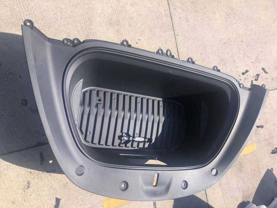 В продаже! Багажник передний (Корыто) на Tesla Model Y 2020+