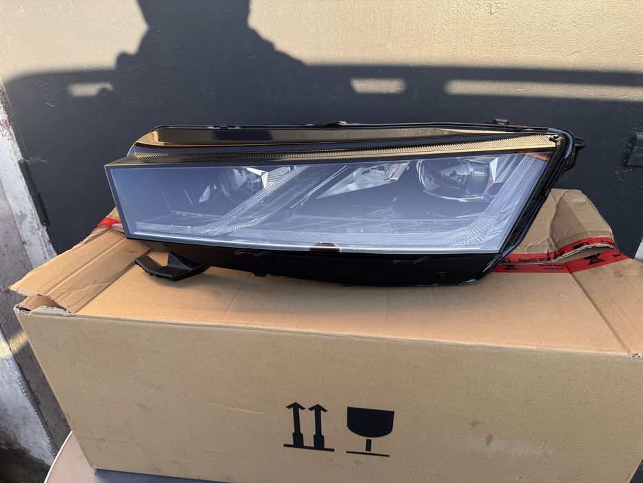 Skoda Octavia IV Lewa lampa full led nowa oryginal 5E4941017A