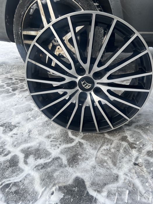 Felgi 17” Mercedes V klasa opony zimowe