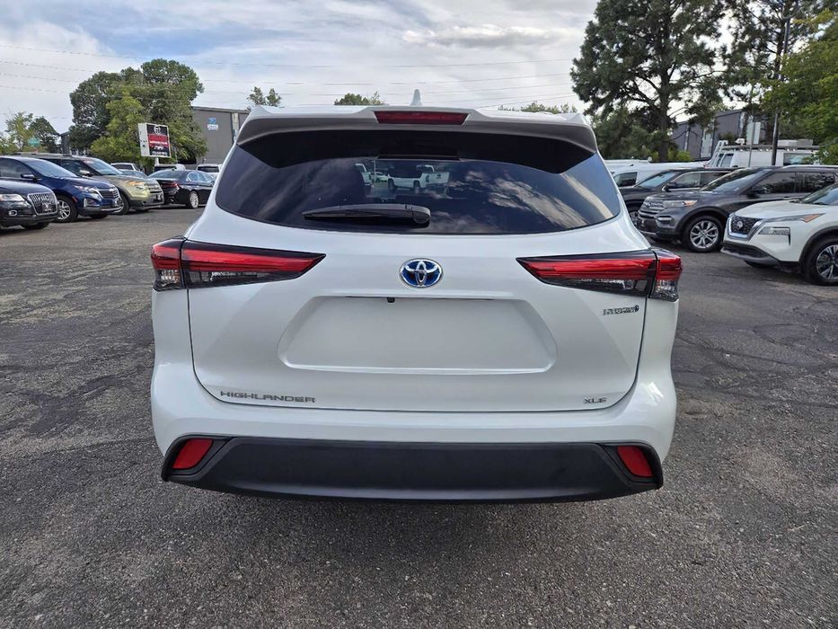 Toyota Highlander Hybrid Platinum      2022
