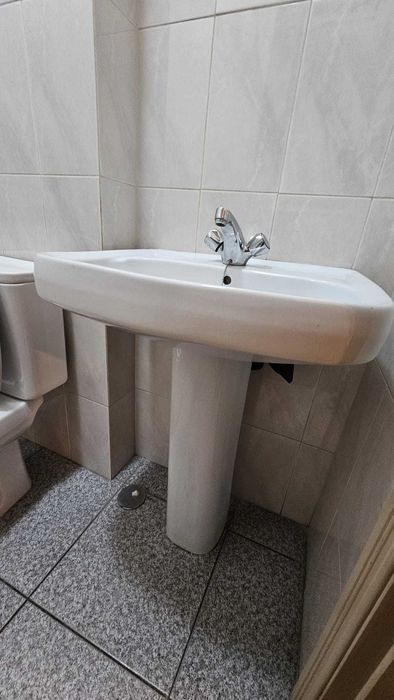 Sanita + lavatório + torneira