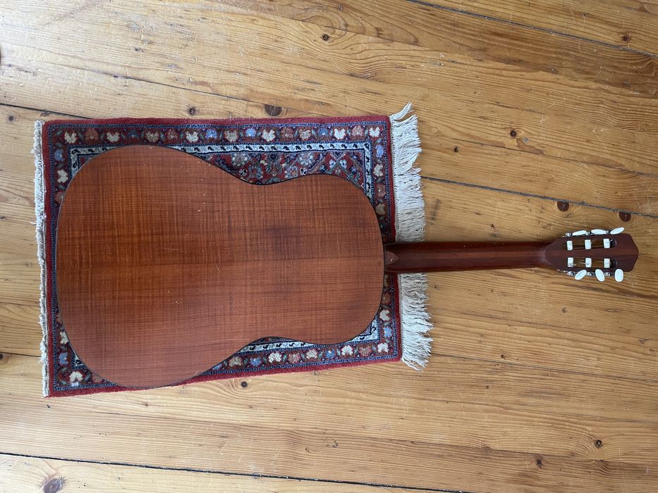 Gitara klasyczna koncertowa prawie 50-letnia