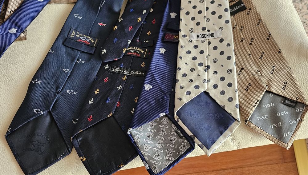Vendo Gravatas Paul&Shark, Versage, Dolce &Gabanna, Moschino e Armani