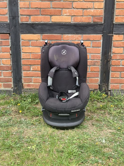 Fotelik dzieciecy Maxi Cosi 9-18 kg universal