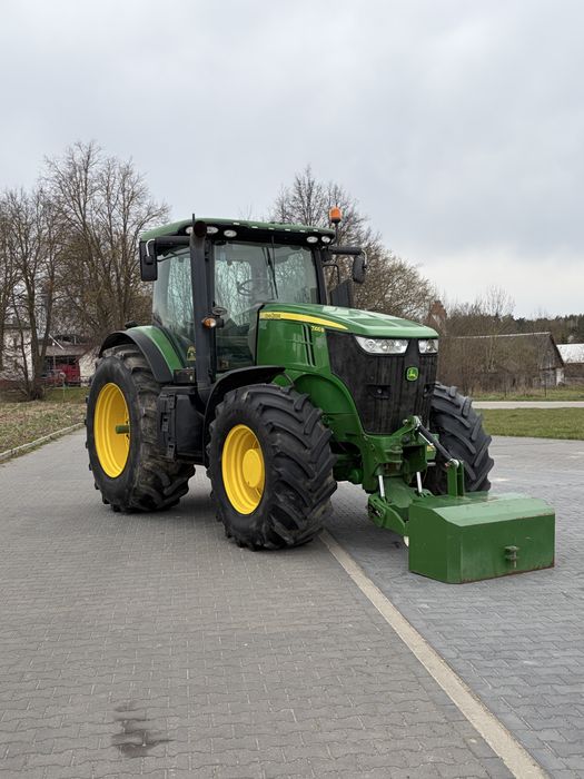 John Deere 7200R