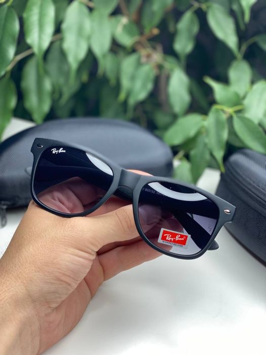 Сонцезахисні окуляри Ray Ban Wayfarer чоловічі UV400 чорні
