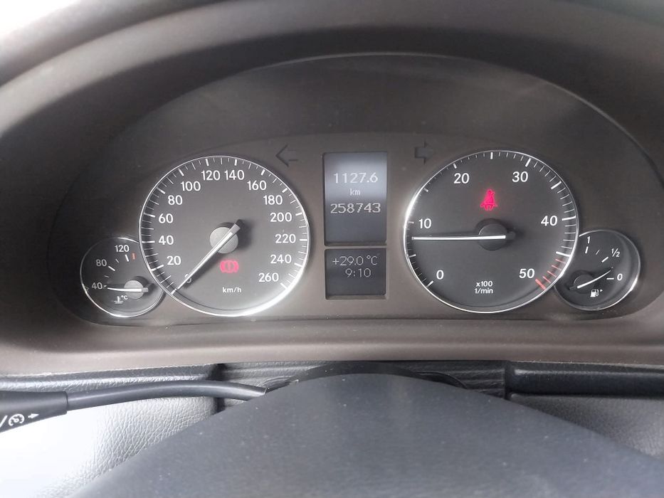 Mercedes C 220 Elegance Troco por jipe