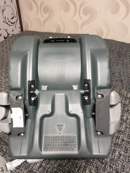 Дитяче автомобільне крісло BRITAX EVOLVA 123 plus