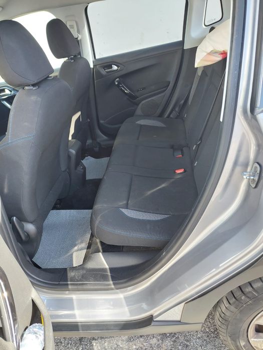 Peugeot 2008 com 123000 km