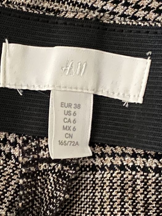 Spodnie cygaretki HM rozmiar M