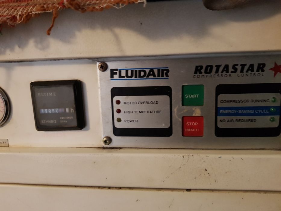 Sprężarka śrubowa (kompresor) FLUIDAIR Plus Osusaszcz