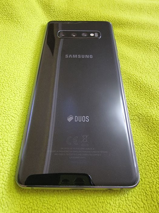 Продам Samsung S10 plus в суперовому стані