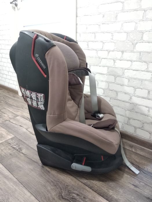 Автокресло Maxi-cosi Tobi 9-18кг