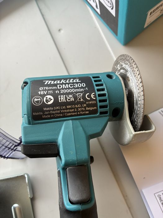 Mini renarbadora sem fio 18v makita na caixa C/bateria incluida impec