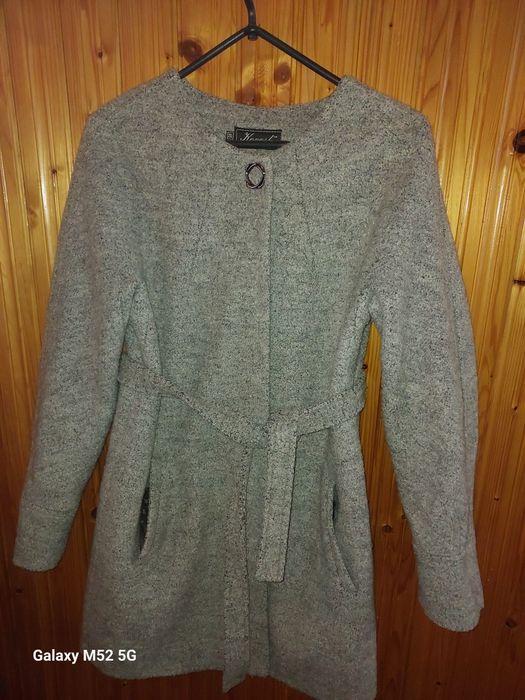 Жіноче осіннь-весняне пальто