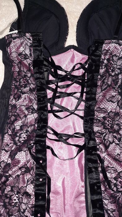 Фильмдегі жалаңаш Асмус