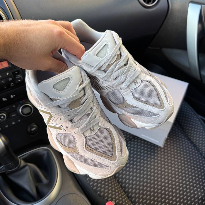 Жіночі бежеві кросівки нюбеланс замша New Balance 9060 beige