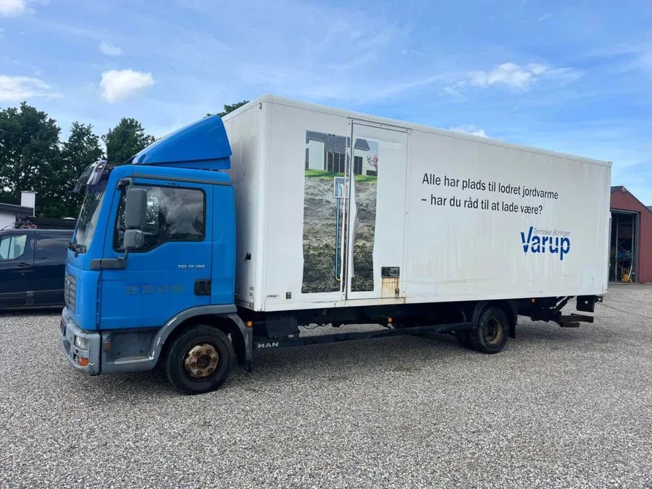 MAN TGL 12  MAN TGL 12,180-z 2006 roku-izoterma